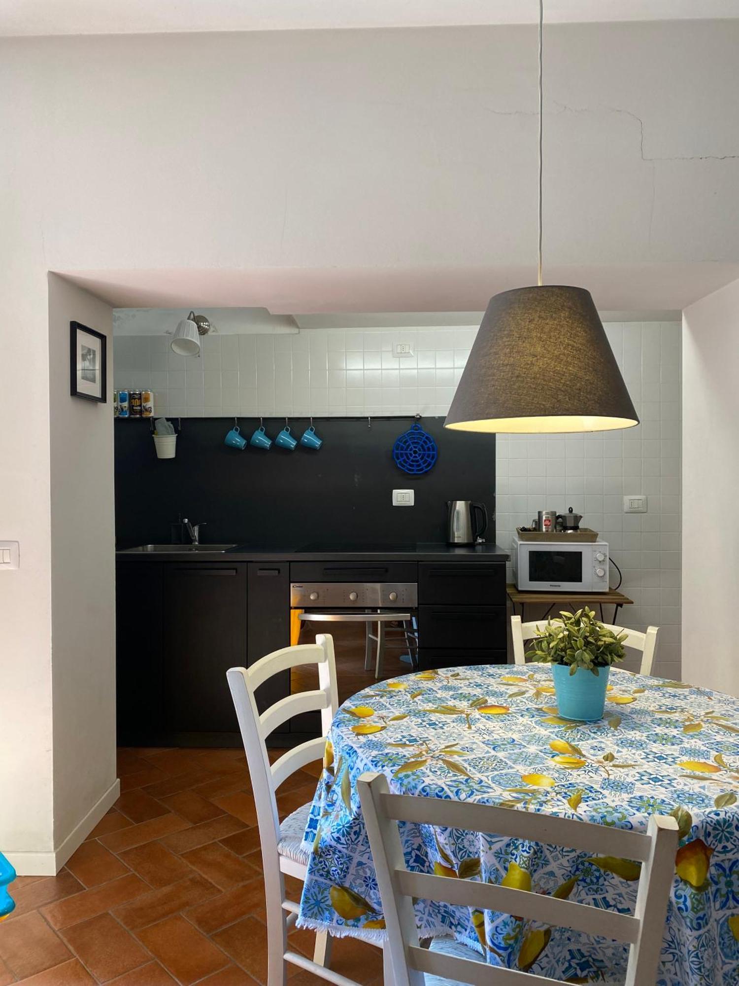 Holiday House Alla Torre マンデッロ・デル・ラーリオ エクステリア 写真