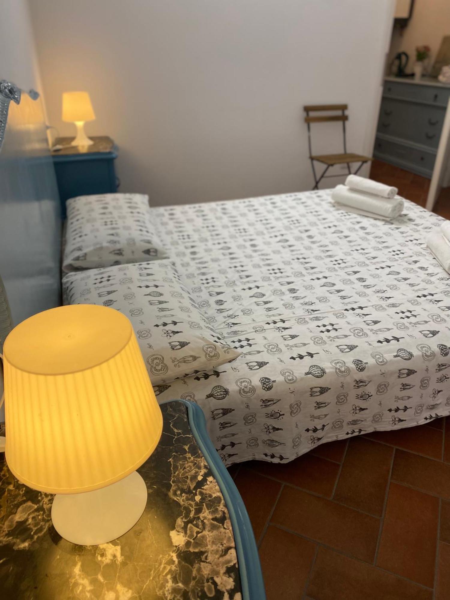 Holiday House Alla Torre マンデッロ・デル・ラーリオ エクステリア 写真